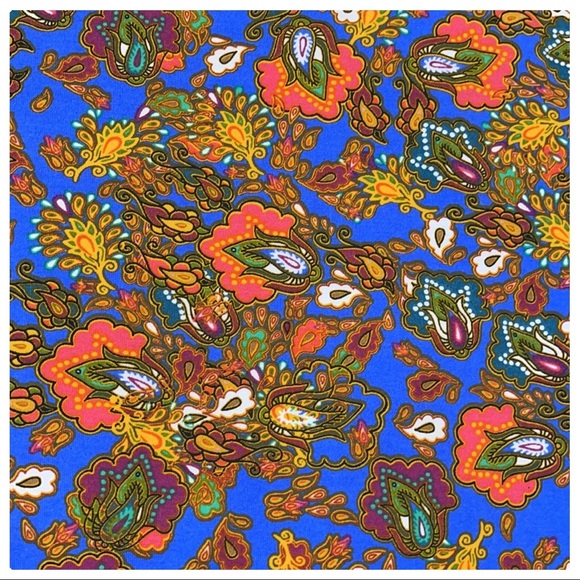 💕NWT Super cute Lularoe Irma Tunic Top💕 - Picture 3 of 8